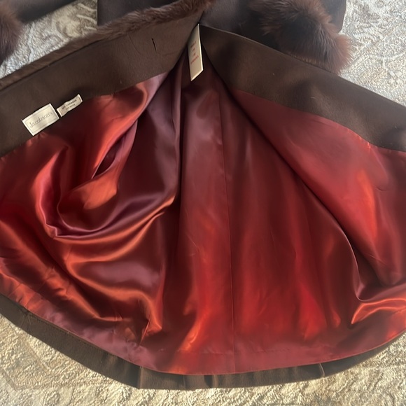 Elegant Brown Fox Fur-Trimmed Women's Cashmere Coat - Picture 6 of 11